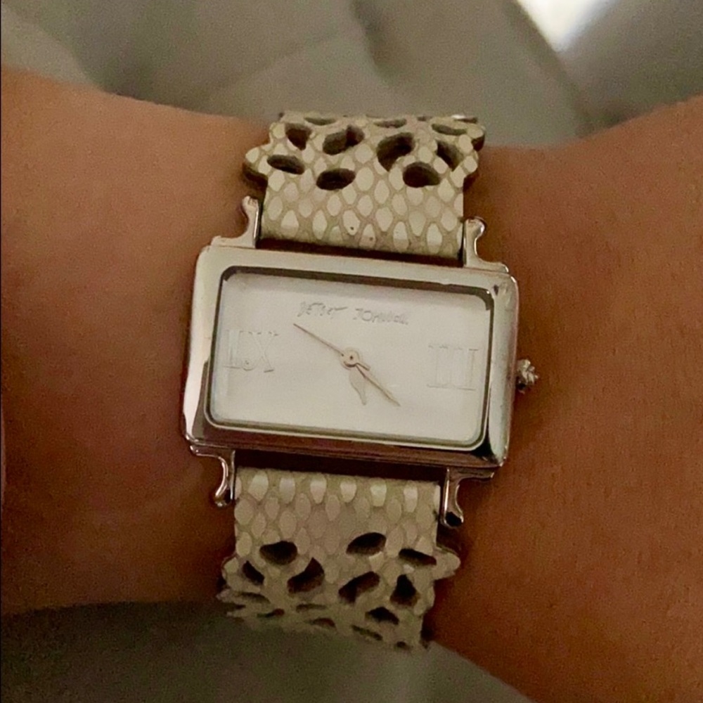 BETSEY JOHNSON Watch
